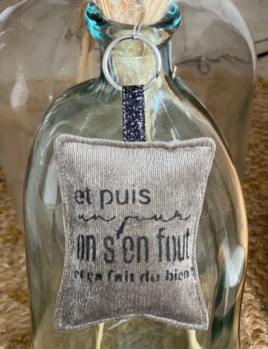 Porte clés - Et puis un...
